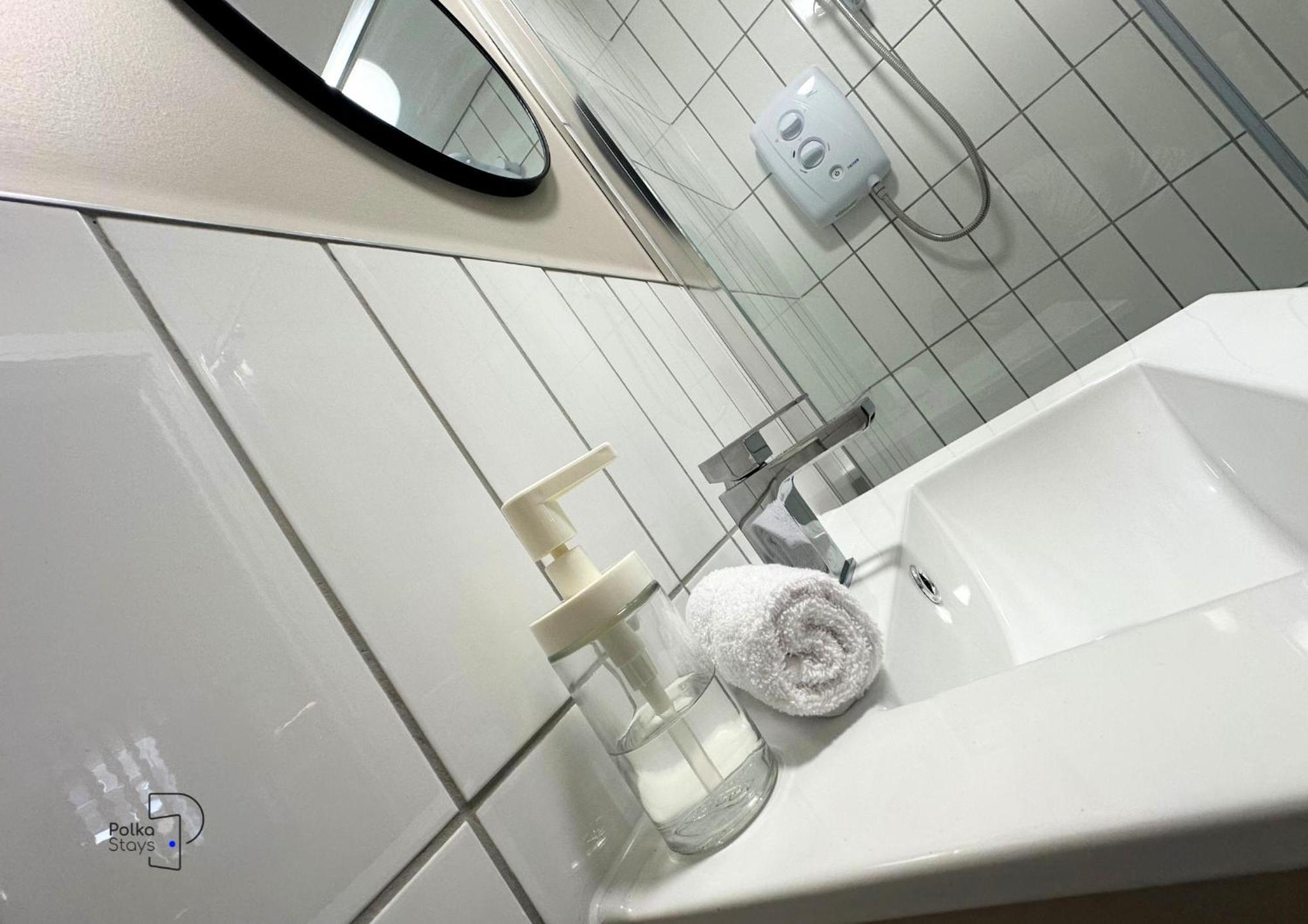 Hanley, Stoke - Modern Spacious Apartments By Polkastays Luaran gambar